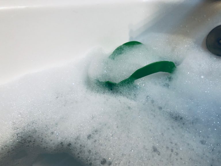 Alaffia Bubble Bath Review - Lots of Bubbles