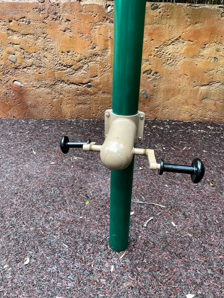 Does animal kingdom lodge have a playground levers