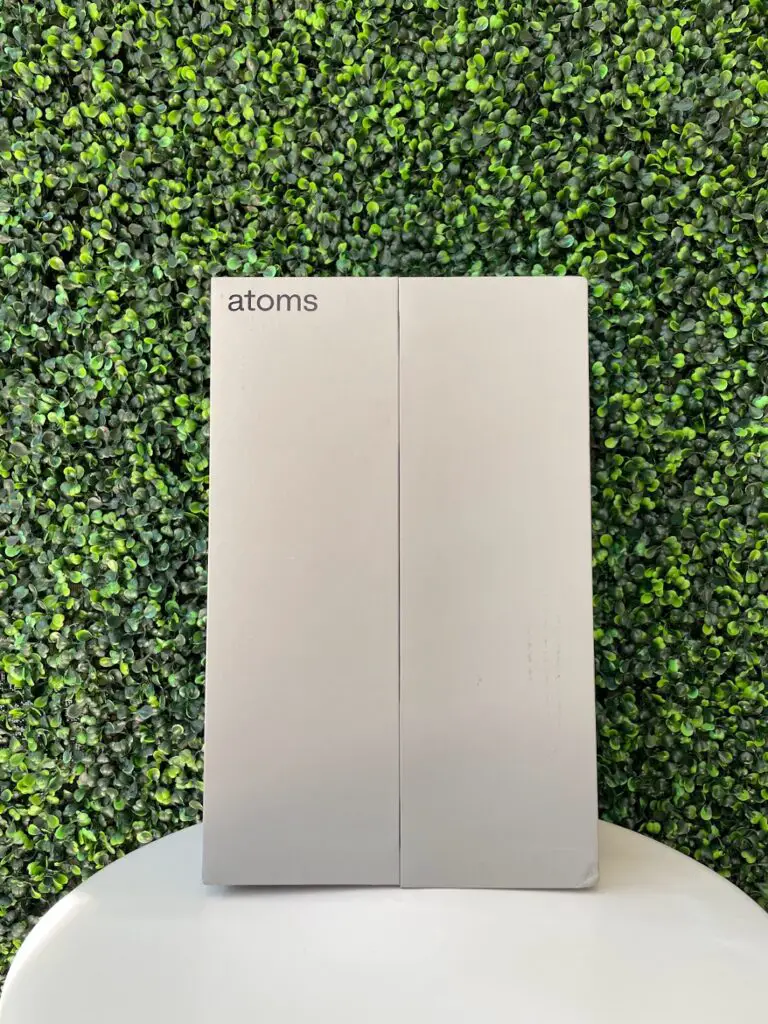 Atoms 001 Shoe Box