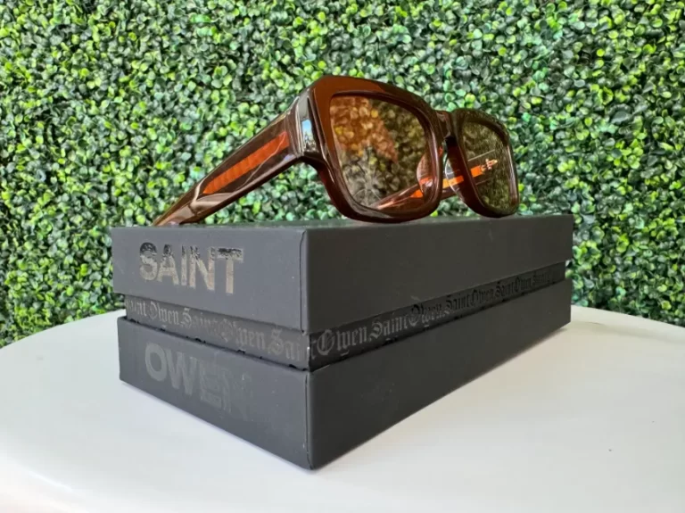 Best gifts for mom - sustainable Saint Owen sunglasses
